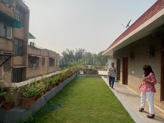 5 BHK Independent House in New Friends Colony for rent New Delhi. The reference number is 16356438
