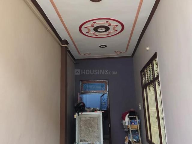 5 BHK Independent House in Paharia for resale Varanasi. The reference number is 20354616