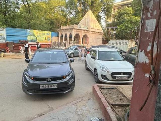 5 BHK Independent House in Palam Vihar for resale Gurgaon. The reference number is 20456460