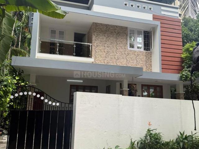 5 BHK Independent House in Palarivattom for resale Kochi. The reference number is 20291836