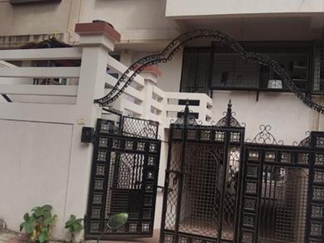 5 BHK Independent House in Rander for resale Surat. The reference number is 12277361