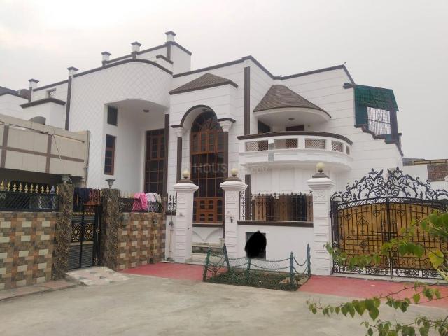 5 BHK Independent House in Raj Nagar Extension for resale Ghaziabad. The reference number is 16494619