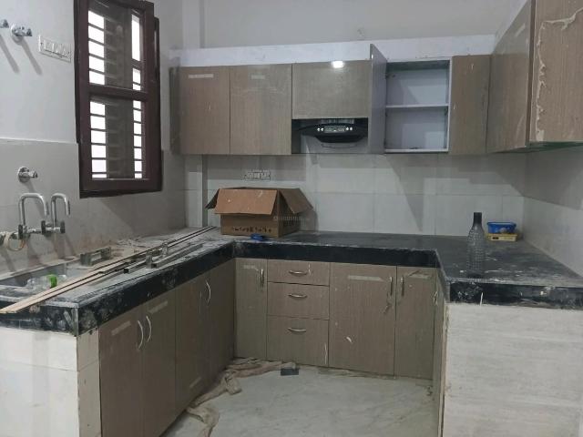 5 BHK Independent House in Sector 105 for resale Gurgaon. The reference number is 19090001