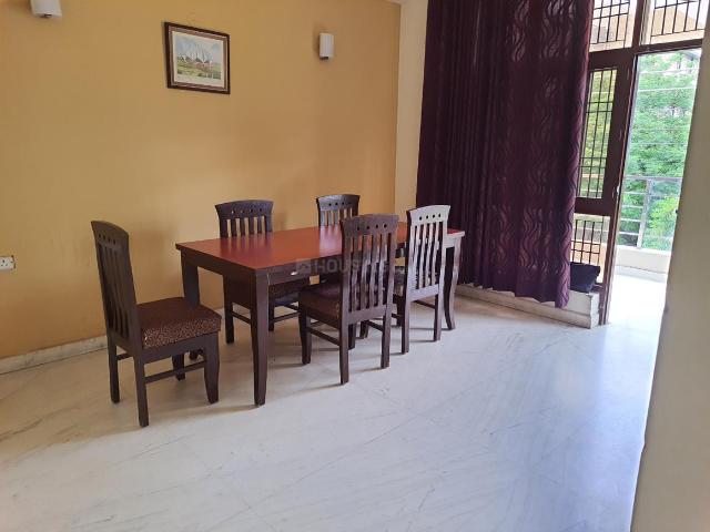 5 BHK Independent House in Sector 19 for resale Noida. The reference number is 20346011