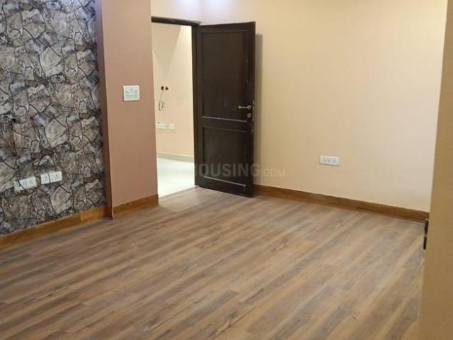5 BHK Independent House in Sector 19 for resale Noida. The reference number is 20533395