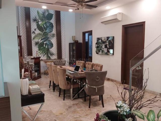 5 BHK Independent House in Sector 26 for resale Noida. The reference number is 17144166