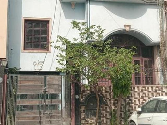 5 BHK Independent House in Sector 30 for resale Faridabad. The reference number is 20204874