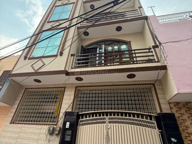 5 BHK Independent House in Sector 33 for resale Sohna Road. The reference number is 17256259