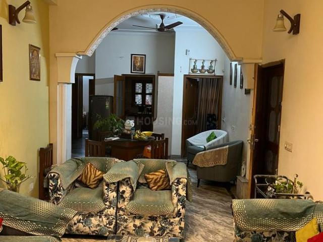 5 BHK Independent House in Sector 44 for resale Noida. The reference number is 16495917