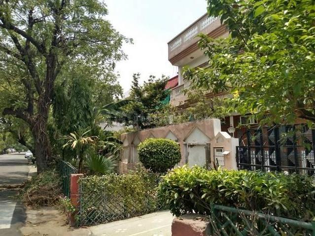 5 BHK Independent House in Sector 47 for resale Noida. The reference number is 17605380