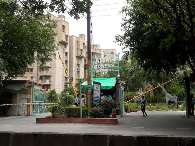 5 BHK Independent House in Sector 47 for resale Noida. The reference number is 20427091