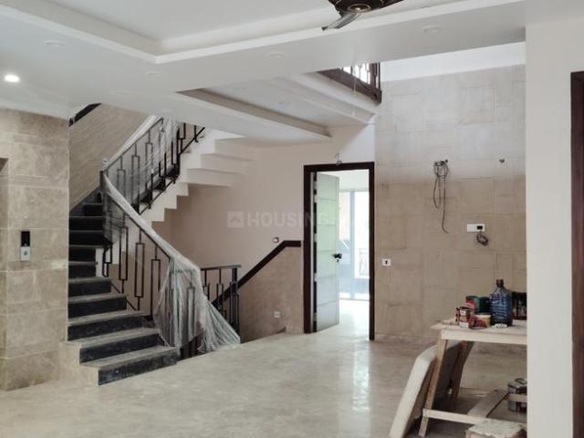 5 BHK Independent House in Sector 49 for rent Noida. The reference number is 19435837