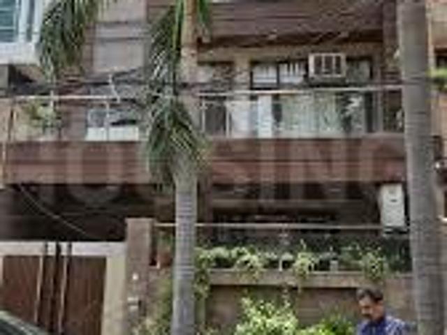 5 BHK Independent House in Sector 49 for resale Noida. The reference number is 17602873