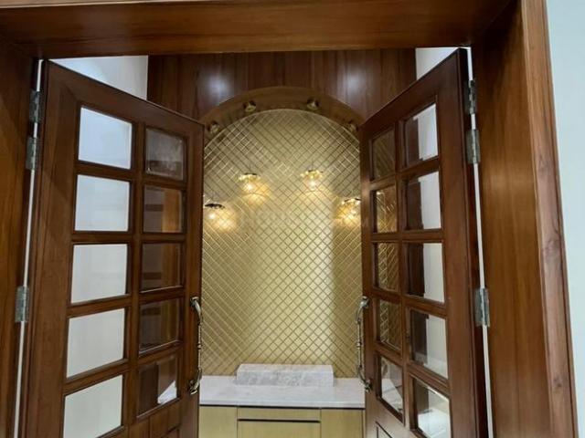 5 BHK Independent House in Sector 4 for resale Panchkula. The reference number is 19886545