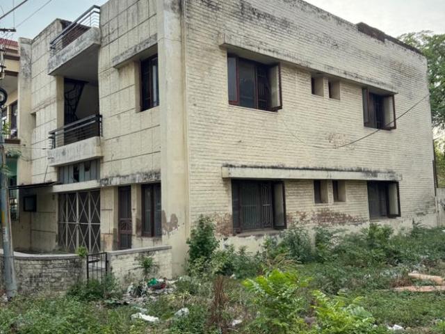 5 BHK Independent House in Sector 59 for resale Mohali. The reference number is 20379952