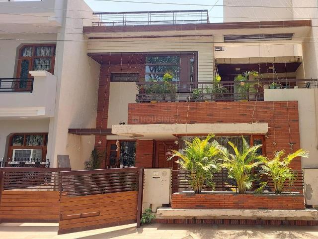 5 BHK Independent House in Sector 69 for resale Mohali. The reference number is 14880337