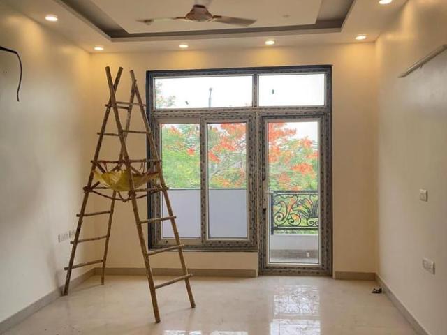 5 BHK Independent House in Sector 92 for rent Noida. The reference number is 20252091