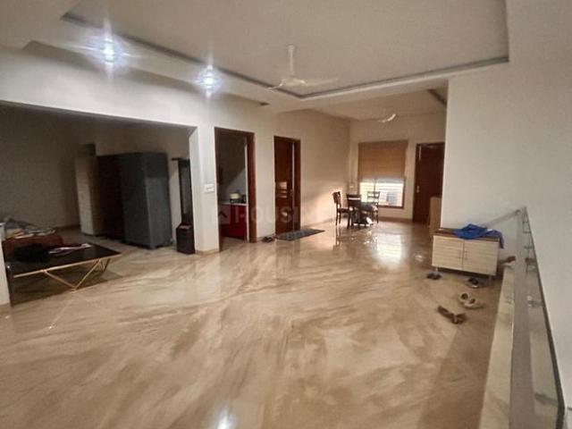 5 BHK Independent House in Sector 9 for resale Faridabad. The reference number is 18004987