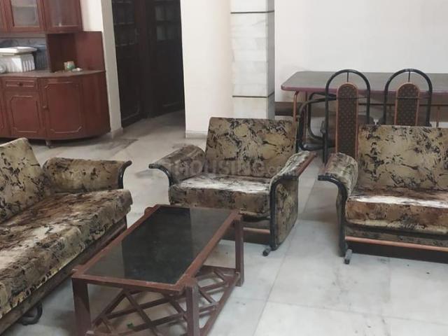 5 BHK Independent House in Shyamal for rent Ahmedabad. The reference number is 10880809
