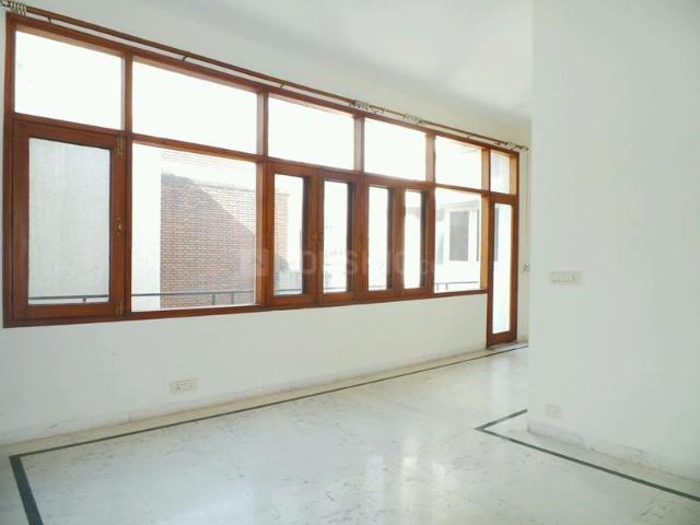 5 BHK Independent House in South Extension II for resale New Delhi. The reference number is 20964494