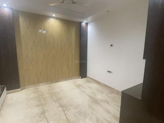 5 BHK Independent House in Surajmal Vihar for rent New Delhi. The reference number is 20223991