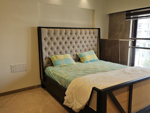 5 BHK Penthouse in Bandra West for resale Mumbai. The reference number is 20399086