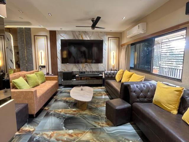 5 BHK Penthouse in Ellisbridge for resale Ahmedabad. The reference number is 20082163