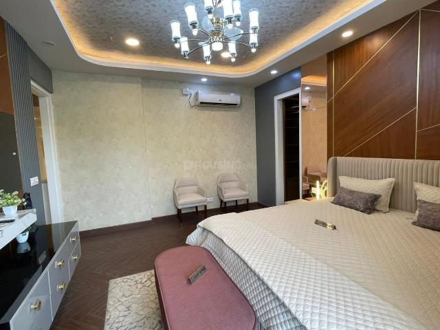5 BHK Penthouse in Sector 33 for resale Gurgaon. The reference number is 20296412