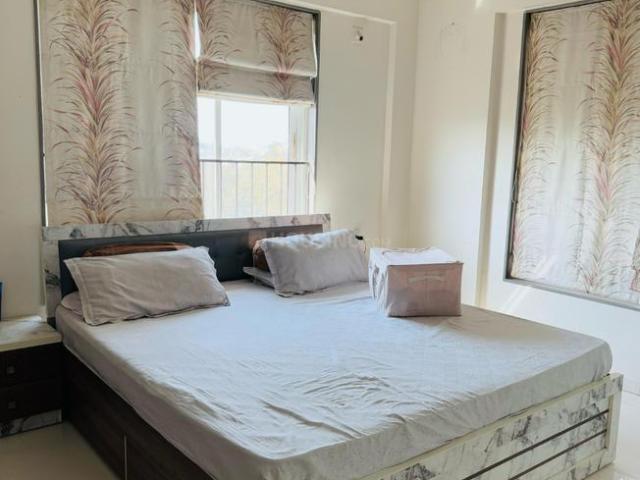 5 BHK Penthouse in Thaltej for rent Ahmedabad. The reference number is 20138732