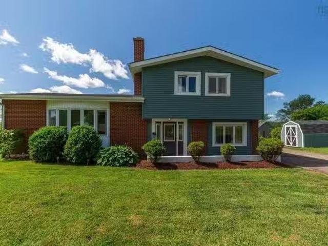 5 Brown Street, Port Hastings, NS, B9A 1L6 house for sale L.