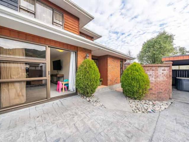 5 California Drive, Totara Park, Upper Hutt City