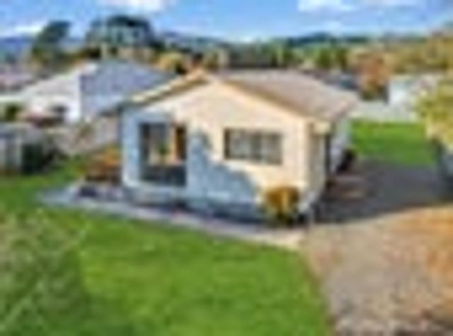 Fresh, Vacant and Ready in Cameo Court
