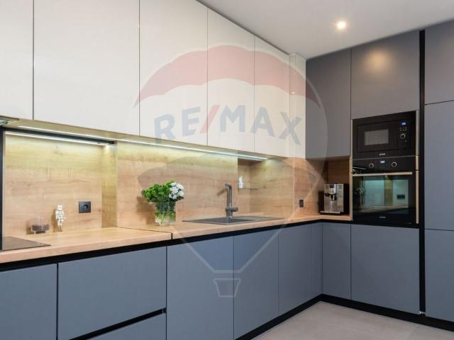5 Camere Modern Decomandat in Pipera