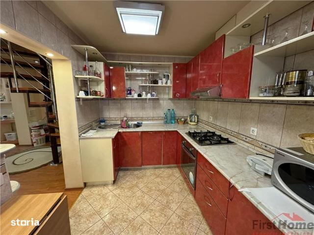 5 camere, apartament de vanzare Vrancea judet, Strada Mare a Unirii 9067 •
