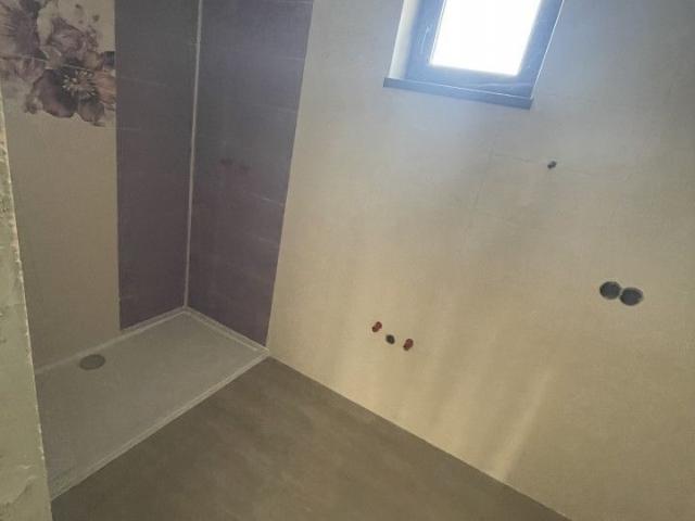 Vanzare casa individuala, constructie noua, semifinisata
