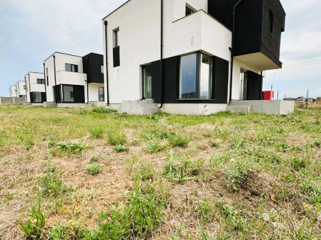 Comision 0% Case individuale PREMIUM Teren 500 mp Sanpetru