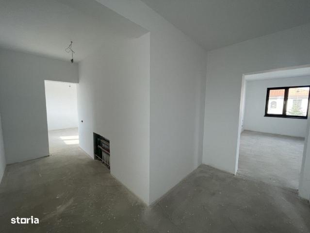 5 camere, casa de vanzare Bucuresti judet, Soseaua Tudor Vladimirescu 8423 •