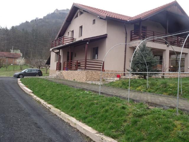 5 camere, casa de vanzare Hunedoara judet, Deva 8488 •
