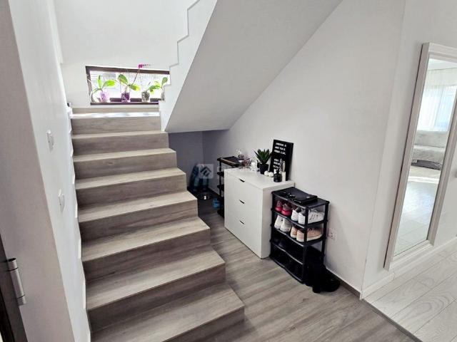 5 camere, casa de vanzare Iasi judet, Breazu 9210 •