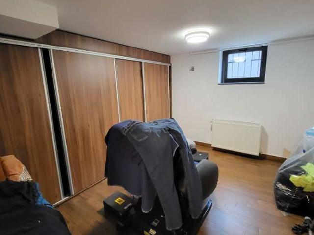 5 camere, casa de vanzare Ilfov judet, Otopeni 7402 •