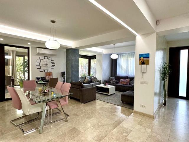 5 camere, casa de vanzare Ilfov judet, Strada Traian Vuia 8984 •
