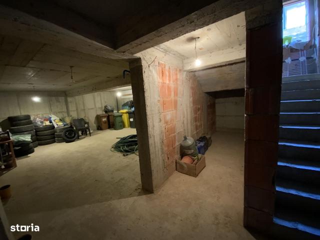 5 camere, casa de vanzare Sibiu judet, Primaverii 8426 •