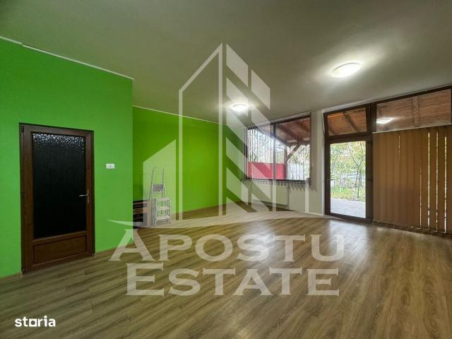 5 camere, casa de vanzare Timis judet, Strada Herta 9051 •
