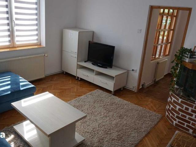 5 Camere de inchiriat la casa cu curte langa magazinul STAR