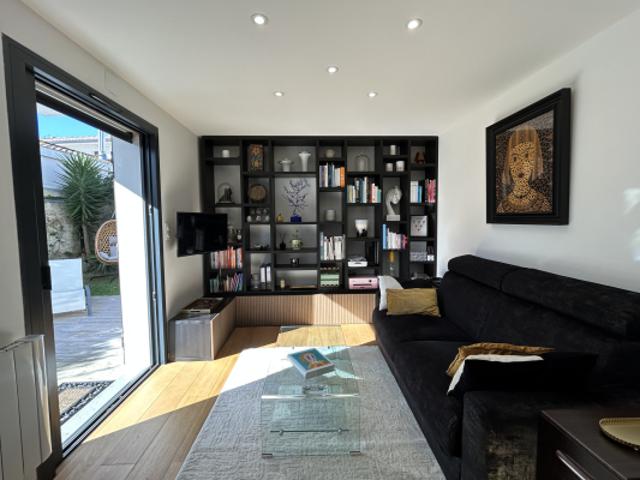 5 CANTONS RARE Spacieux T2 rénové avec jardin terrasse et