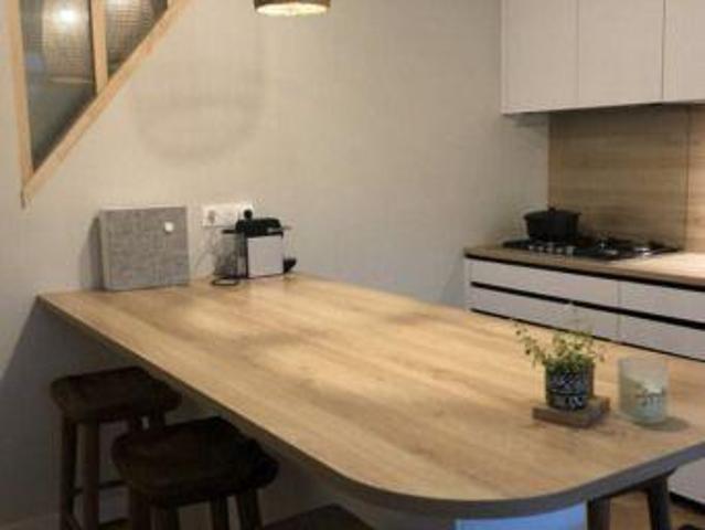 5 chambres dans grande maison avec jardin