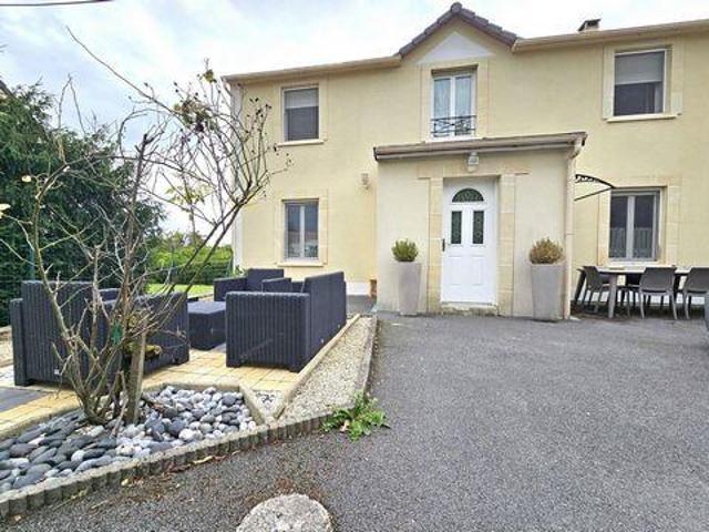 5 chambres, Juvincourt Et Damary Picardie 02190 LS88031486