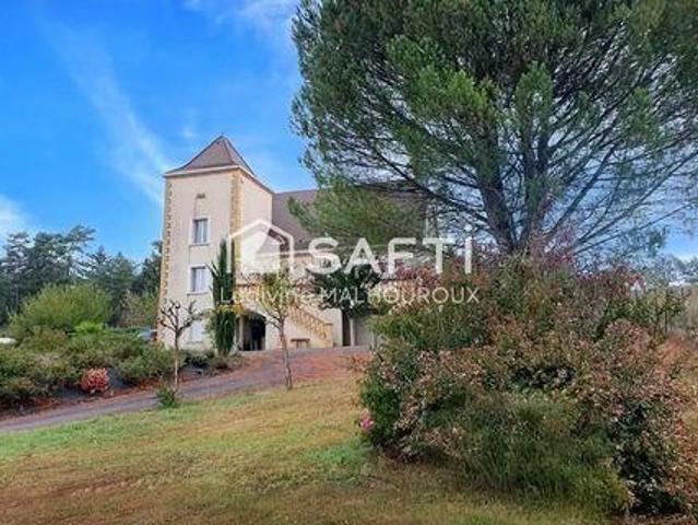 5 chambres, Javerlhac Et La Chapelle Saint Robert Aquitaine 24300 LS88144149