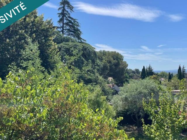5 chambres + studio et jardin dans secteur prisé 191m² Villeneuve lès Avignon