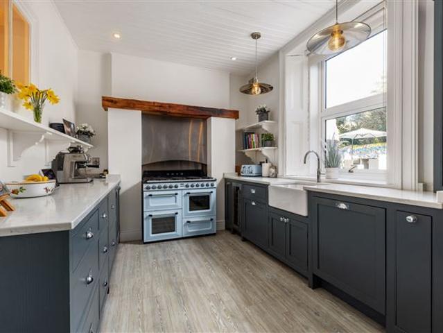 1,595,000 | 5 Charlotte Terrace, Victoria Road, Dalkey, Co. Dublin Sherry FitzGerald Dalkey 4987 MyHome. Ie Residential